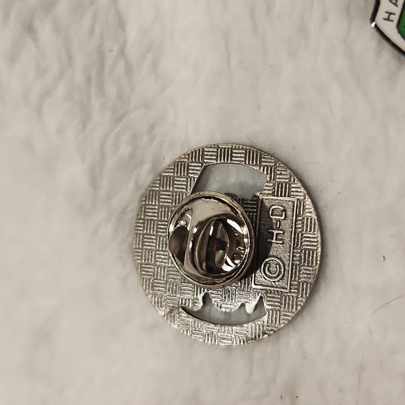 Harley Davison set of 3 collectors pins - Picture 6 of 8